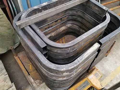 农机安全防翻架弯管加工产品图